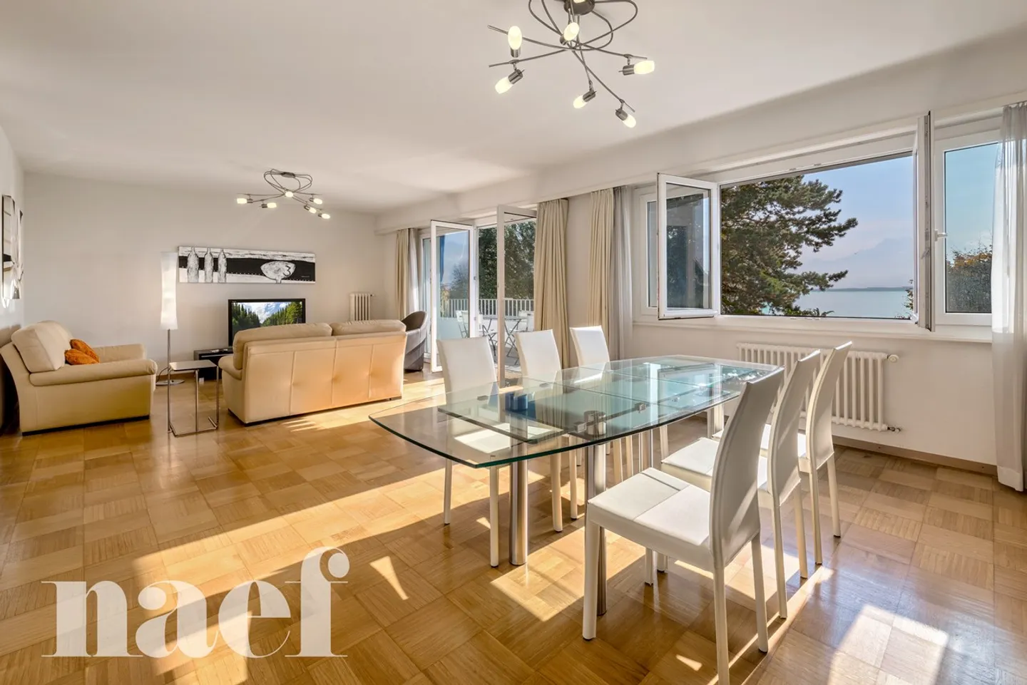 Bel appartement de 3.5 pièces avec vue - Photo 3 sur 10