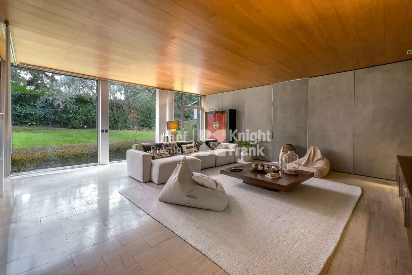 Architect-designed house with 3 apartments and outdoor pool for sale in Chernex / Montreux - Photo 11 of 13