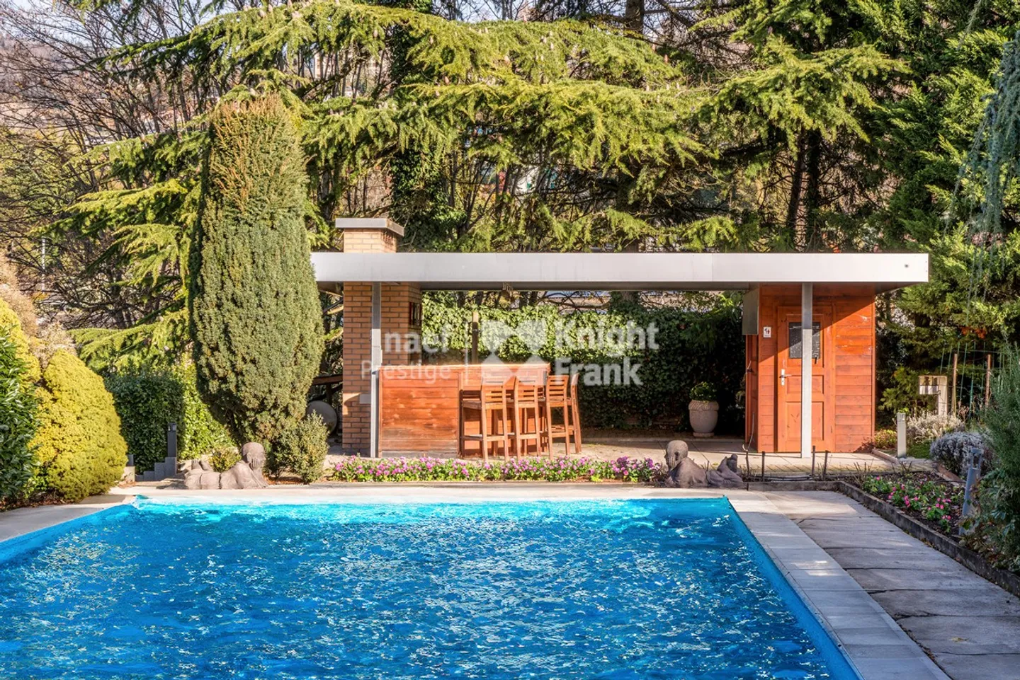 Architect-designed house with 3 apartments and outdoor pool for sale in Chernex / Montreux - Photo 7 of 13