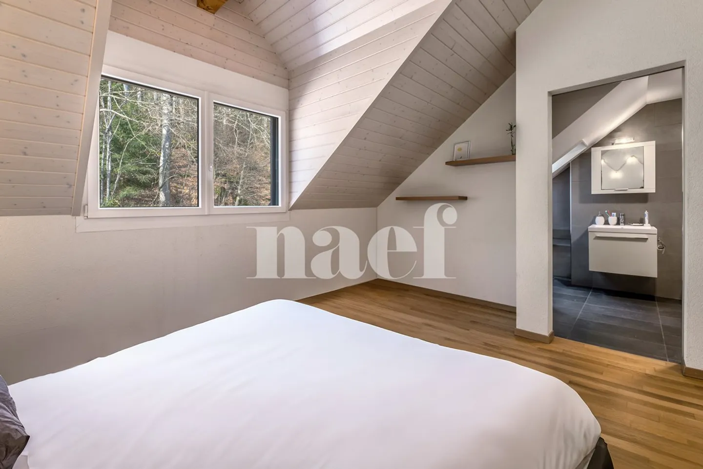 Dachgeschosswohnung mit 4,5 Zimmern in Chardonne - Foto 5 von 13