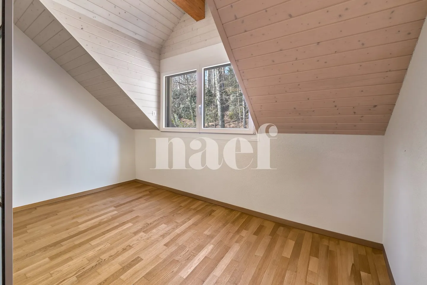 Dachgeschosswohnung mit 4,5 Zimmern in Chardonne - Foto 3 von 13