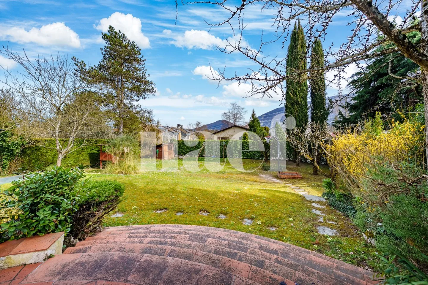 Exclusivity / New: Charming family property. - Photo 2 of 10