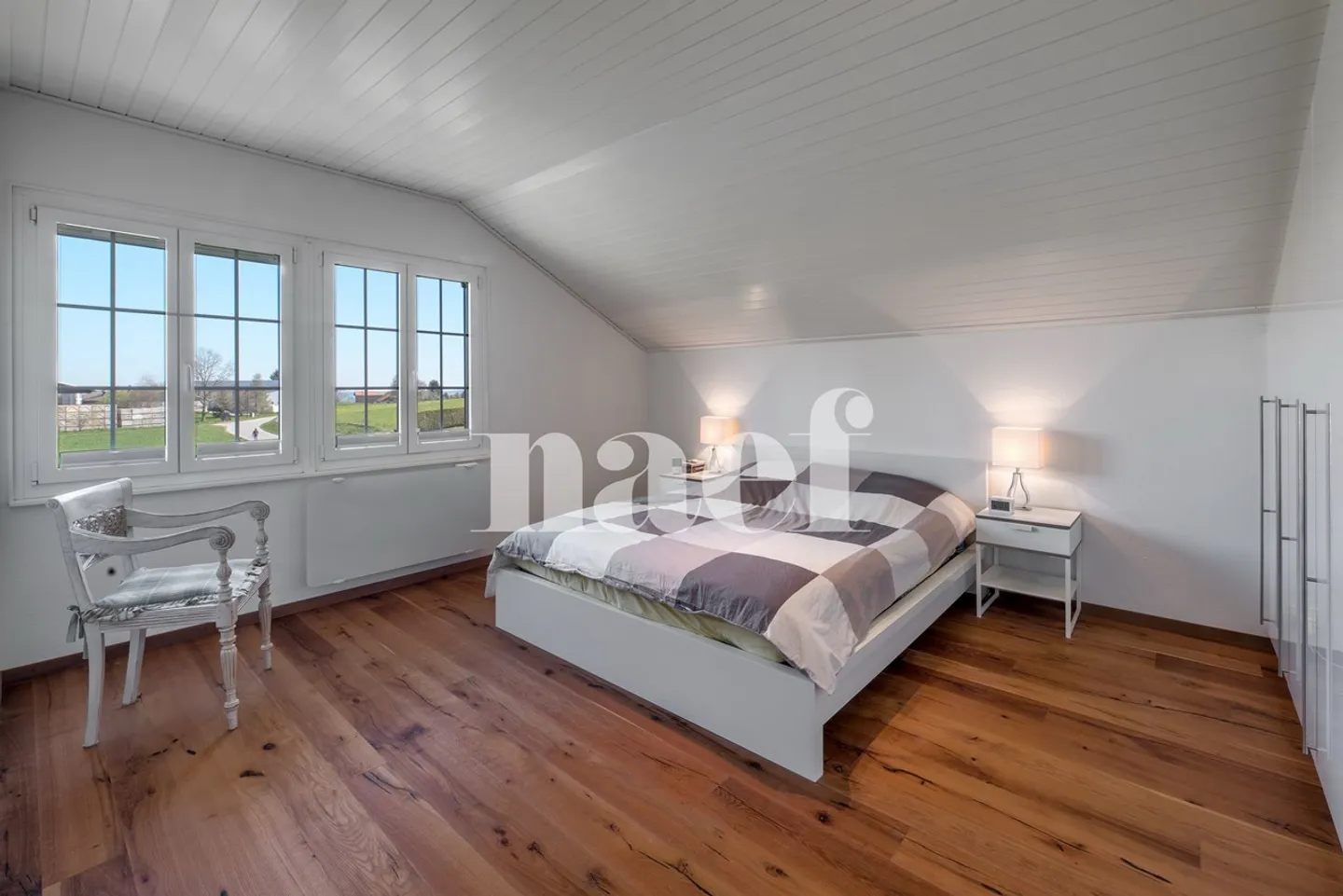 Spacious and bright duplex apartment with 5.5 rooms - Photo 8 of 10
