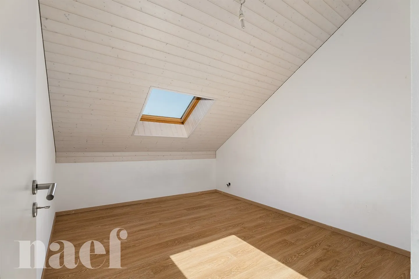 Charming semi-detached villa with garages of 5.5 rooms in a contemporary style and in a green setting for sale in Blonay - Photo 12 of 13