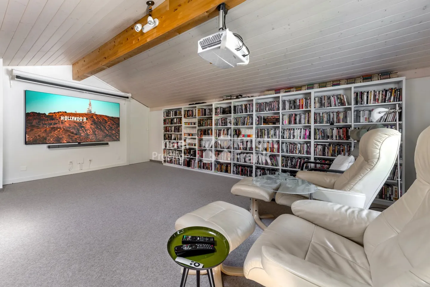 Family home with 7.5 rooms, private elevator and panoramic view of the lake for sale in Chailly/Montreux - Photo 13 of 13