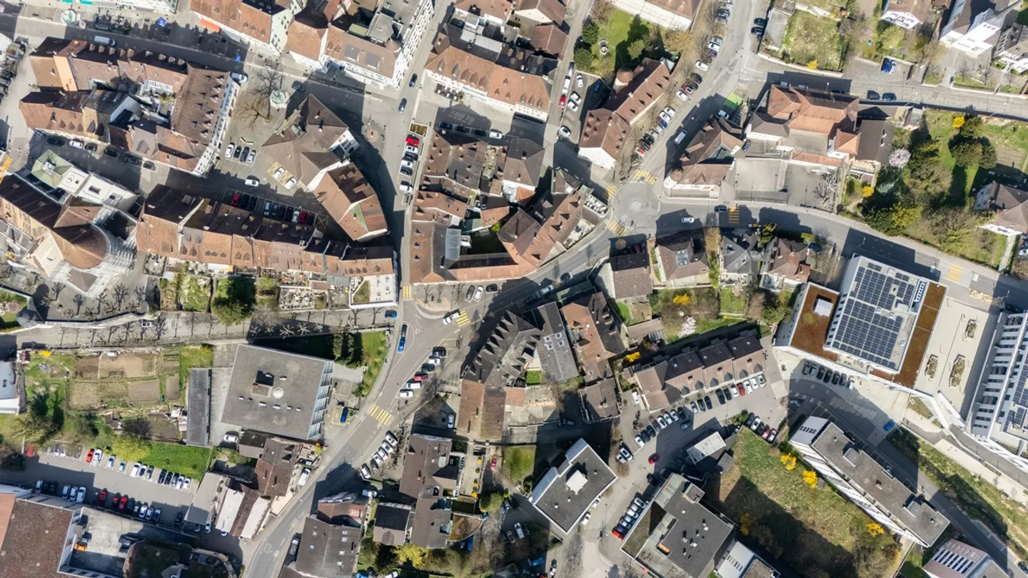 Mixed-use buildings in the historic center of Delémont - Photo 6 of 6