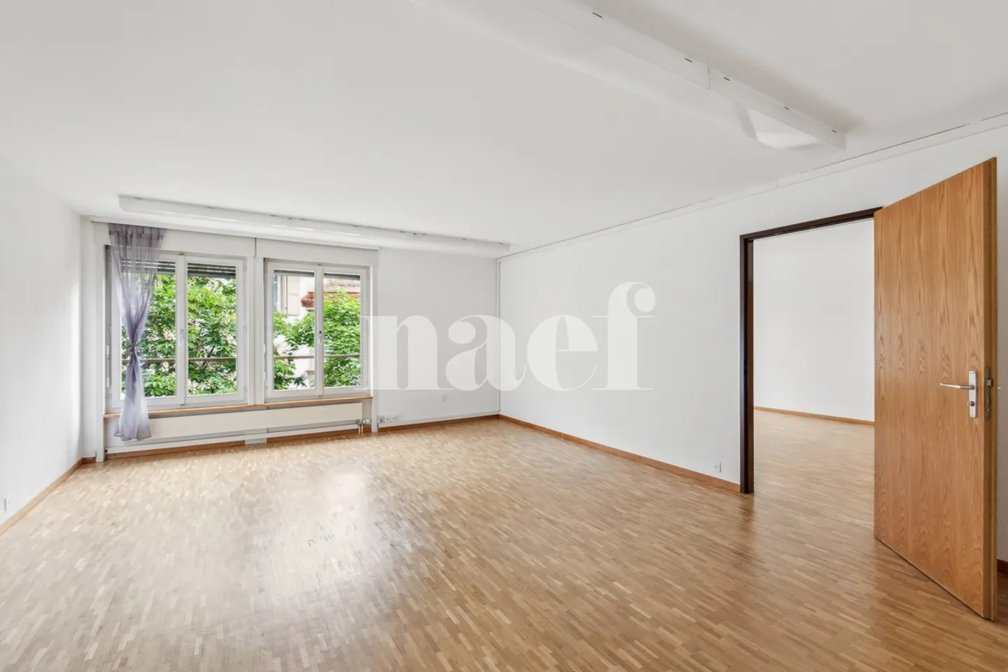 606 m² Büros im Stadtzentrum von Neuchâtel - Foto 3 von 6