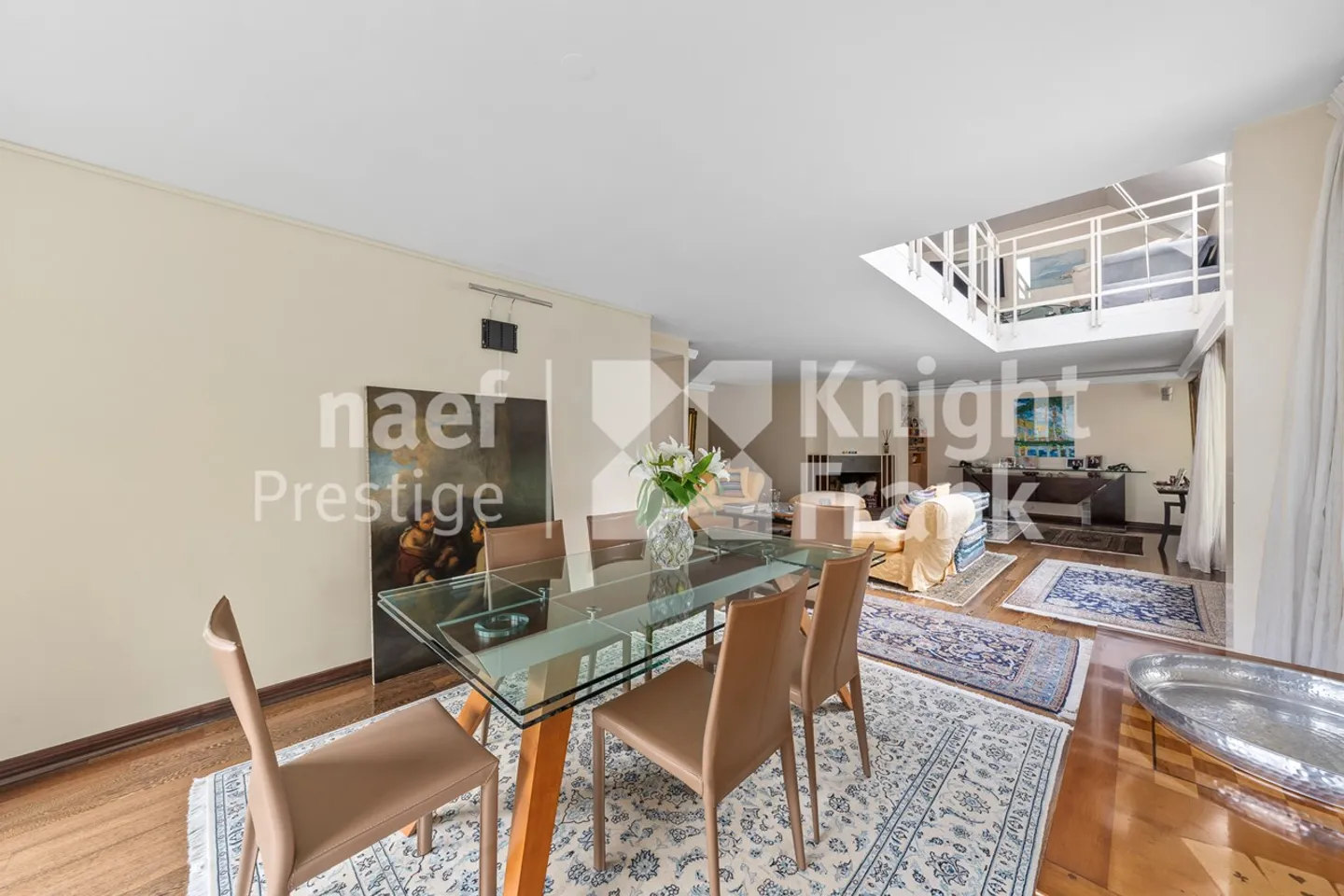 Superbe appartement avec vastes terrasses en rooftop. - Photo 4 sur 12
