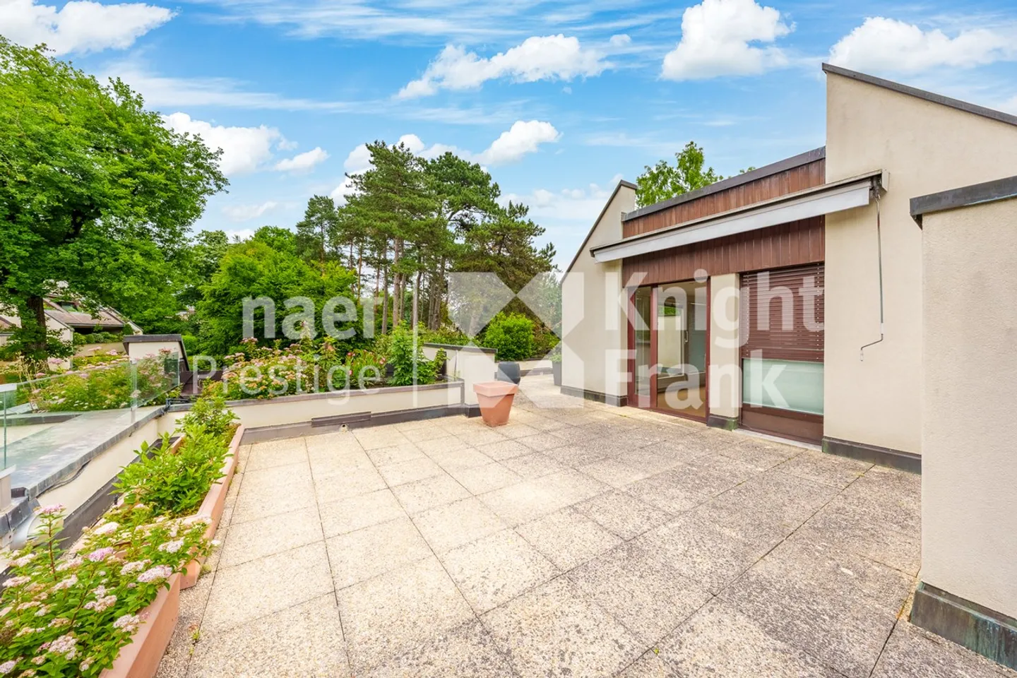 Superbe appartement avec vastes terrasses en rooftop. - Photo 12 sur 12