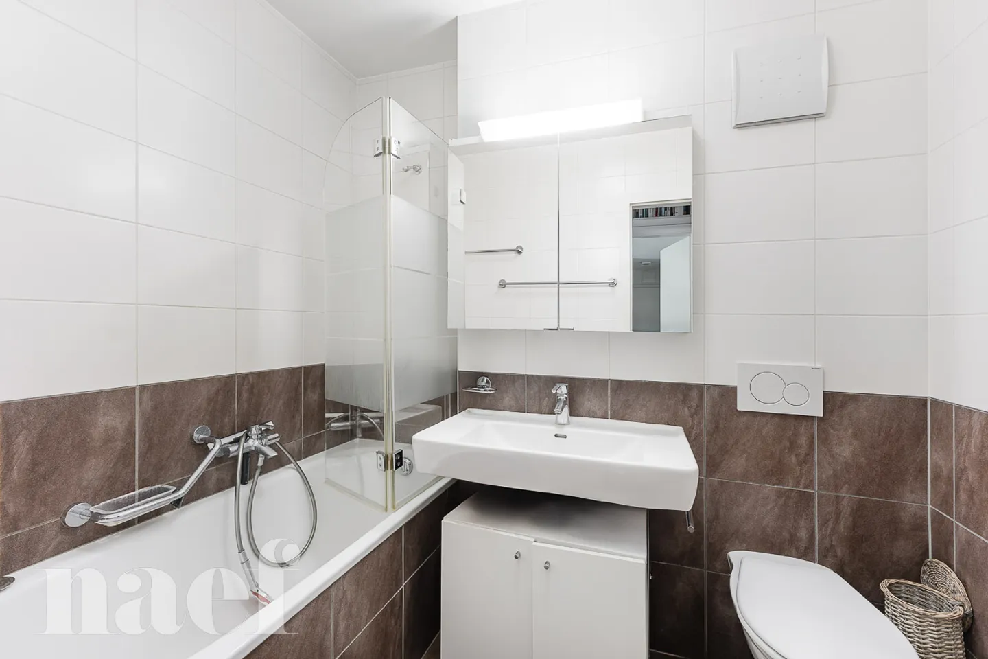 Durchgangswohnung mit 4,5 Zimmern und Balkon zu verkaufen, nur wenige Schritte vom Zentrum von Vevey entfernt - Foto 11 von 12