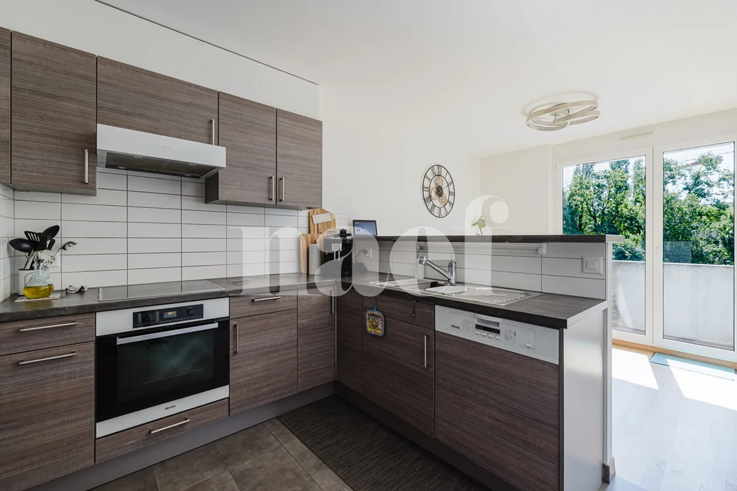 Dachgeschosswohnung mit freiem Blick - Foto 5 von 11
