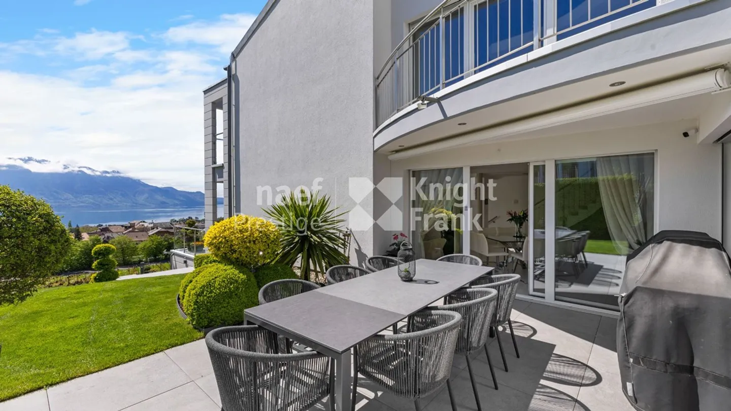 Maison jumelle de 7.5 pièces en triplex avec une vue panoramique sur le lac à vendre à Montreux - Foto 5 di 10