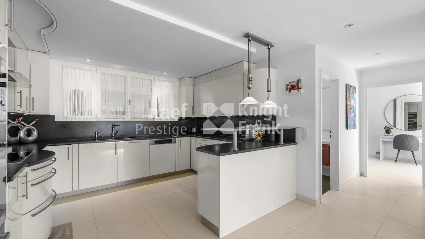 Maison jumelle de 7.5 pièces en triplex avec une vue panoramique sur le lac à vendre à Montreux - Foto 8 di 10