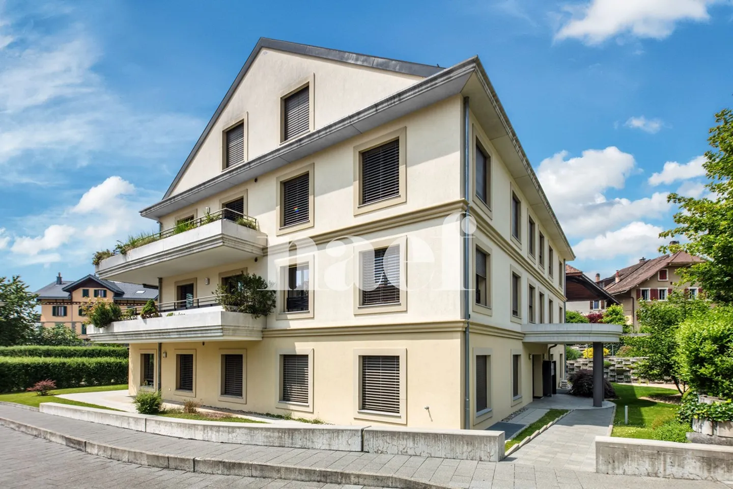 Superb 5.5-room duplex apartment with large terrace - Photo 3 of 6