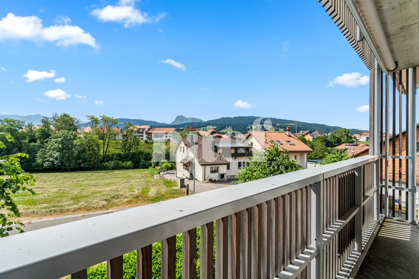 Large 4.5-room apartment with 2 balconies for sale in Vaulruz - Photo 6 of 8