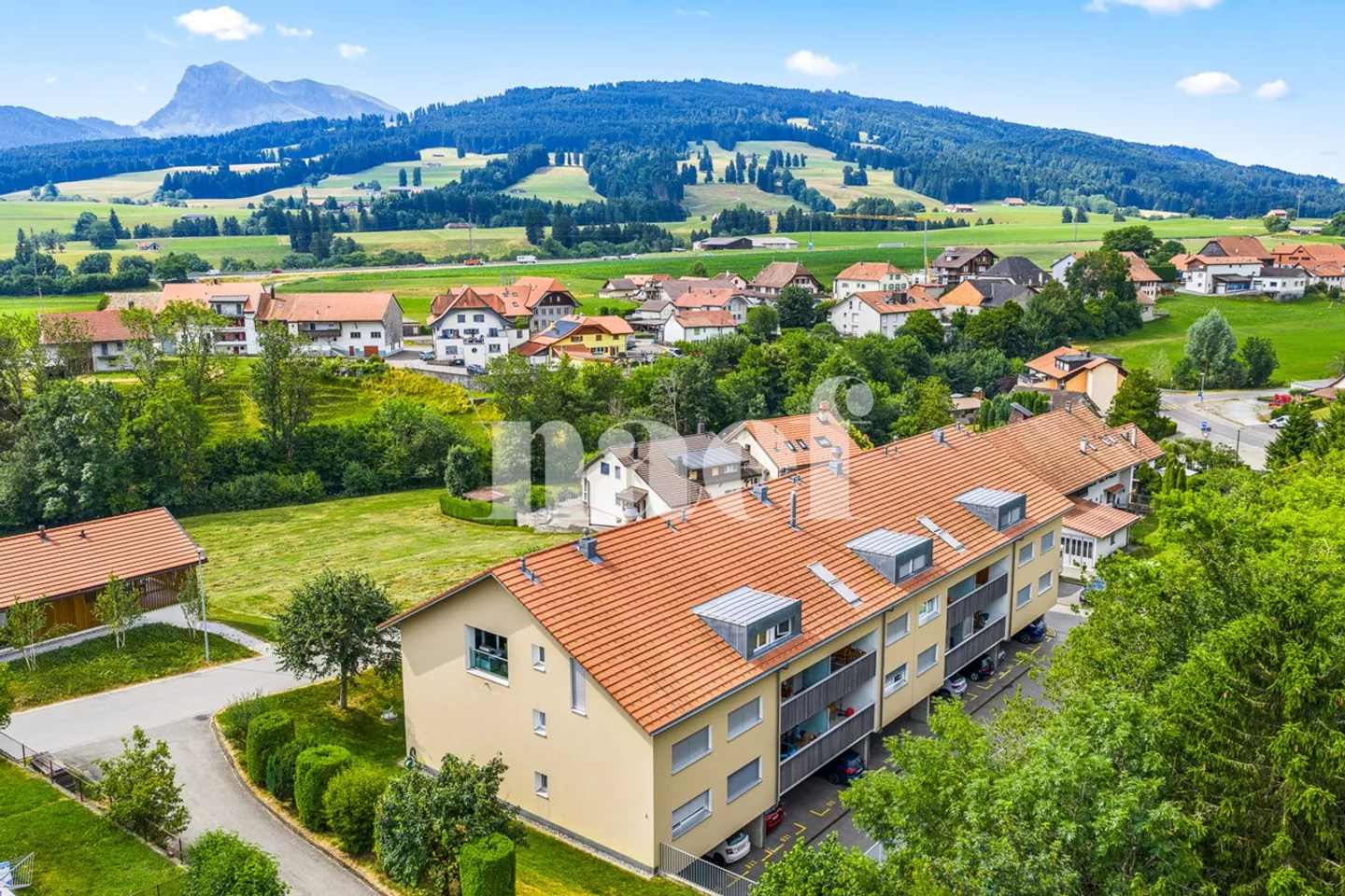 Large 4.5-room apartment with 2 balconies for sale in Vaulruz - Photo 8 of 8