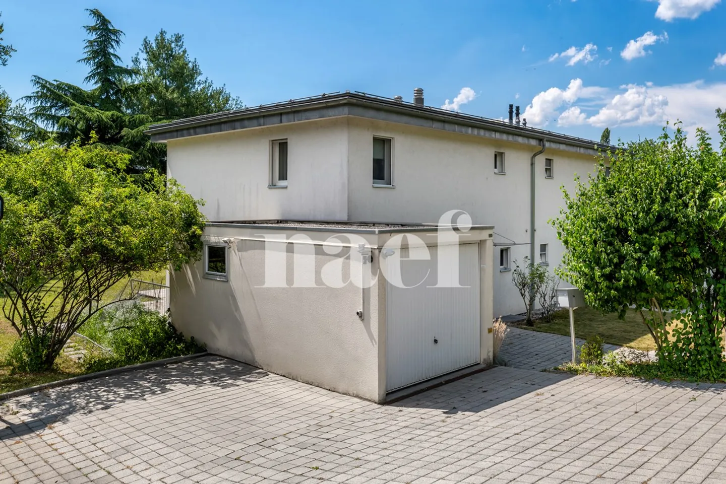 Semi-Detached Villa with 5.5 Rooms in One of the Most Exclusive Neighborhoods of Montreux - Photo 5 of 13