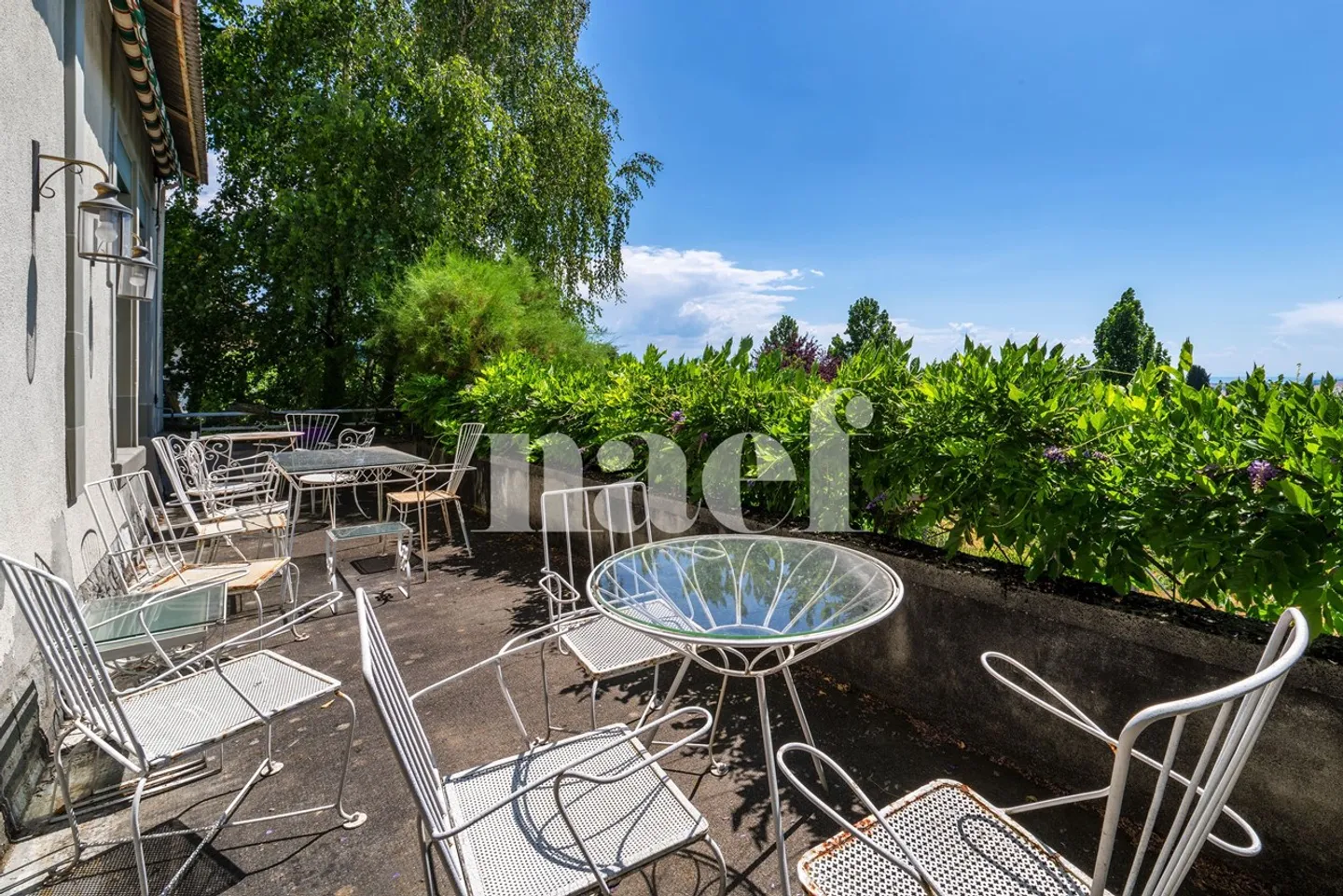 Affascinante casa di 10 stanze con grande potenziale - Foto 7 di 11