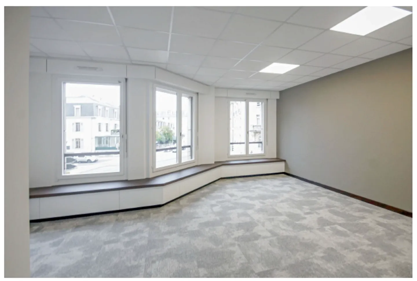 Offices of 428 m² in PPE - Route de Florissant in Geneva - Photo 3 of 3