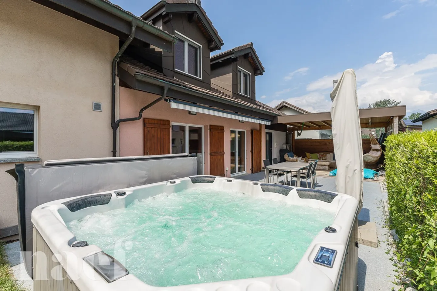 Maison individuelle de 6.5 pièces à deux pas du lac à vendre au Bouveret - Photo 2 sur 12
