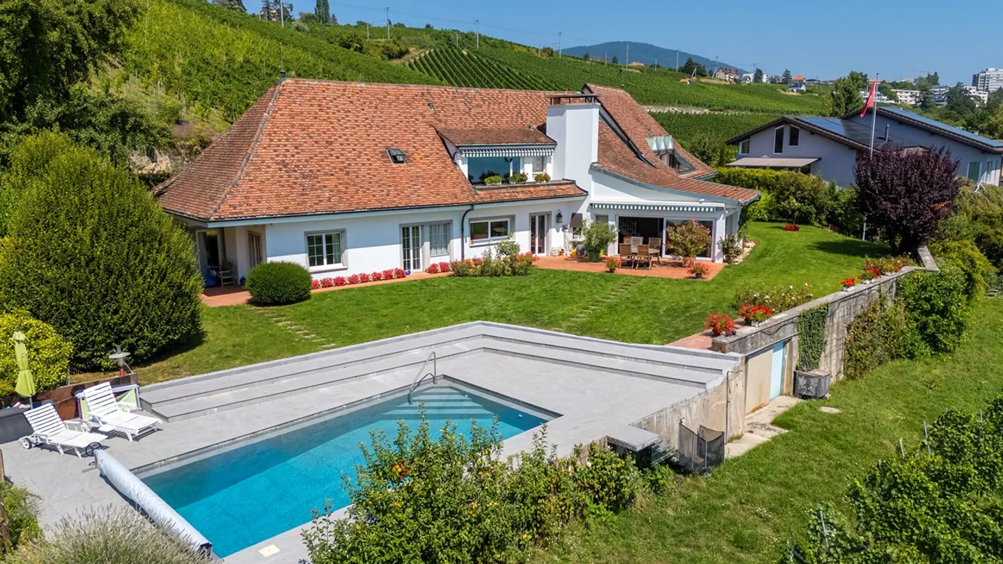 Casa di 7,5 stanze con vista panoramica sul lago - Foto 1 di 10