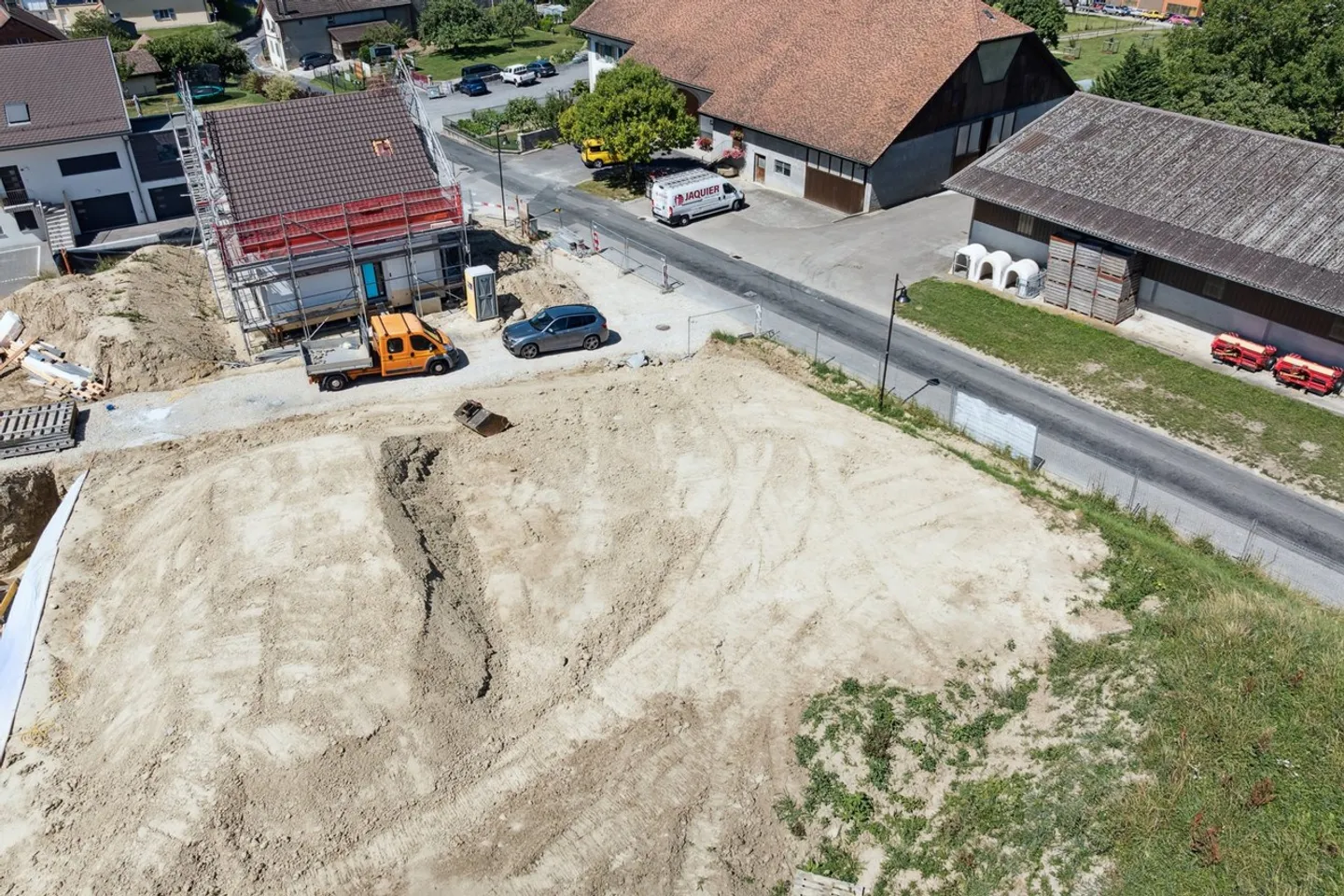 Building land with building permit in force - Photo 2 of 5