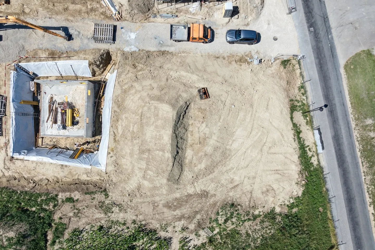 Building land with building permit in force - Photo 4 of 5