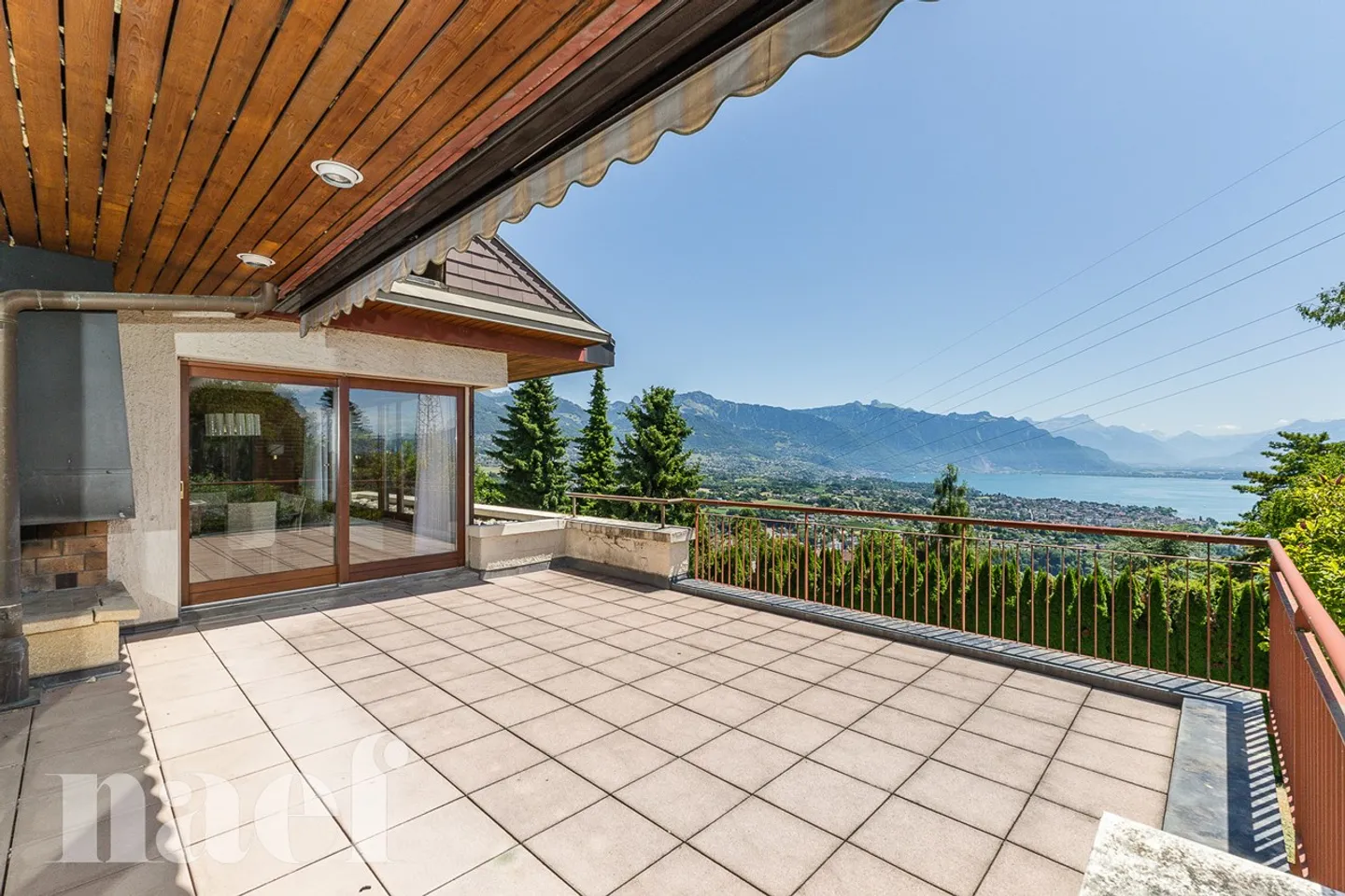 Maison de caractère de 9.5 pièces avec appartements indépendants et vue panoramique sur le lac à vendre à Chardonne - Photo 5 sur 13