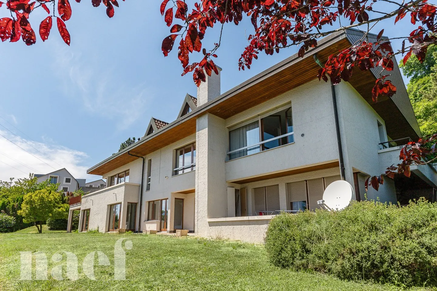 Maison de caractère de 9.5 pièces avec appartements indépendants et vue panoramique sur le lac à vendre à Chardonne - Photo 6 sur 13