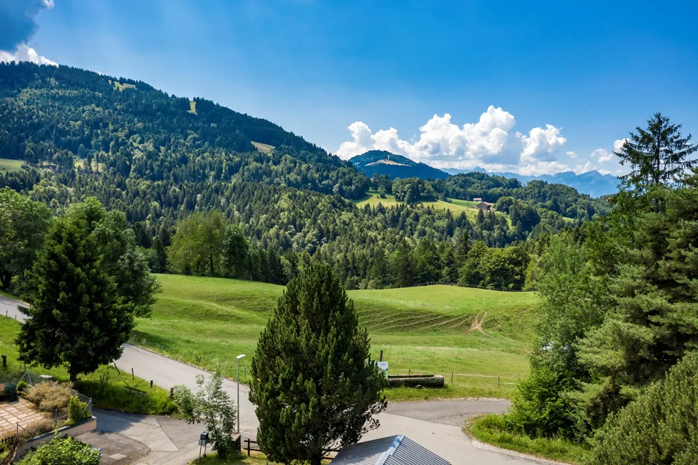 5.5-room apartment/chalet with a magnificent view for sale in Châtel-St-Denis - Photo 2 of 9