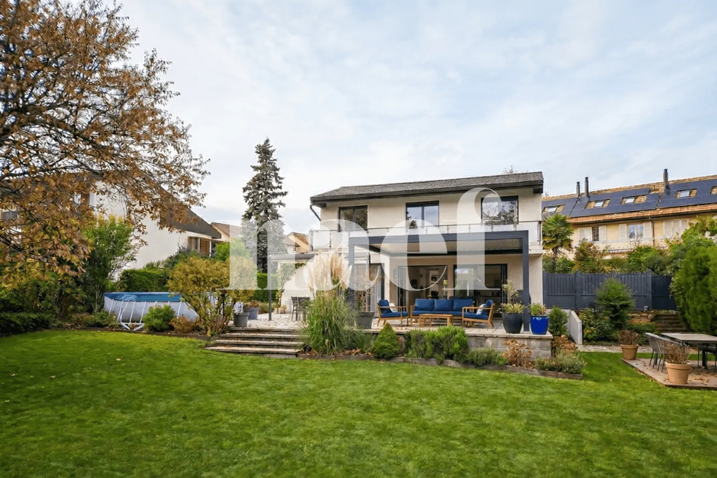 Individual Villa with 7 Rooms - Photo 1 of 13