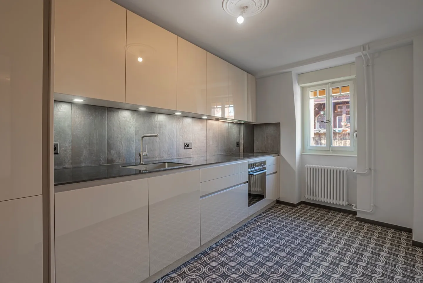 Appartement rénové charmant - Photo 1 sur 7