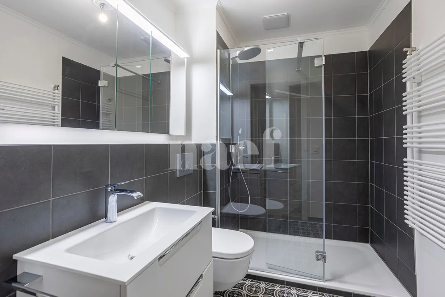 Appartement rénové charmant - Photo 6 sur 8