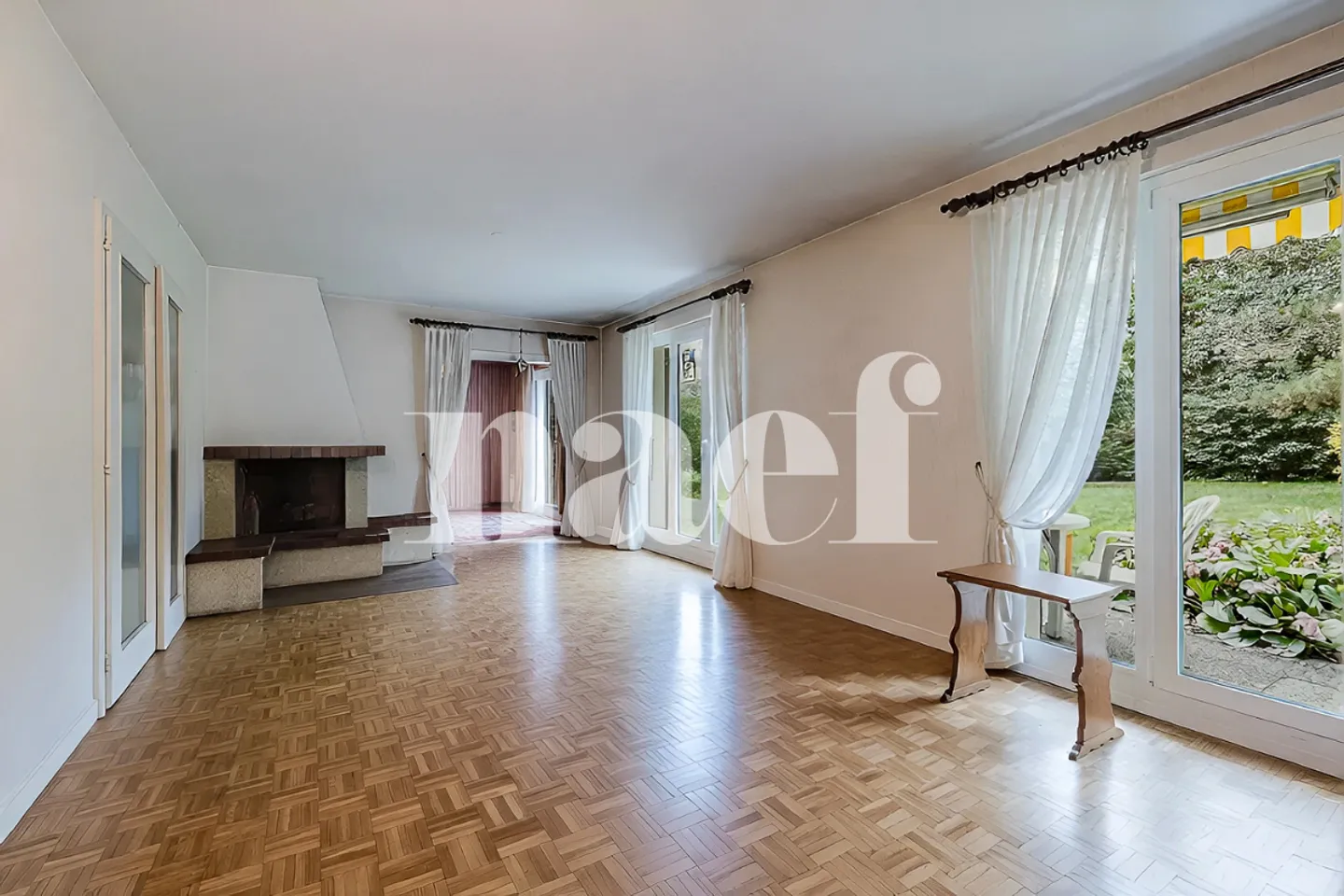 Exclusive? Family villa with private garden in Pregny-Chambésy - Photo 2 of 13