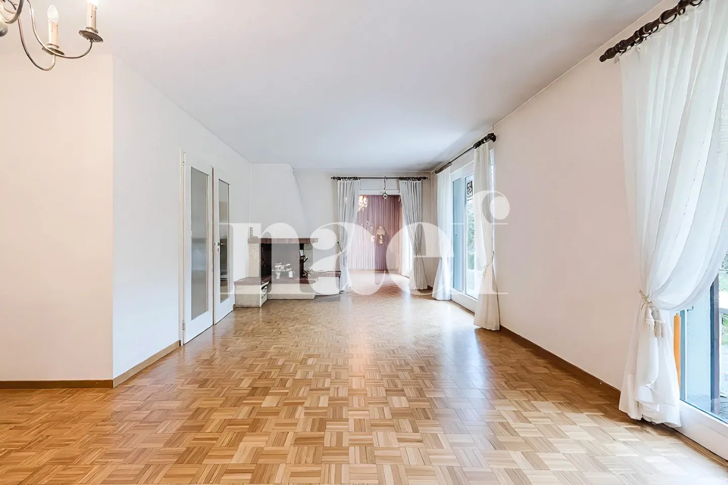 Exclusive? Family villa with private garden in Pregny-Chambésy - Photo 3 of 13