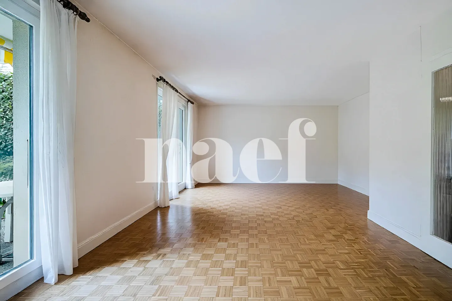 Exclusive? Family villa with private garden in Pregny-Chambésy - Photo 4 of 13