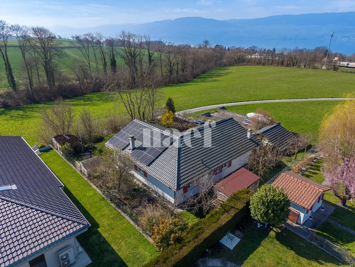 5,5-Zimmer-Einfamilienhaus mit Blick auf die Landschaft zu verkaufen in Estavayer-le-Lac - Foto 1 von 9