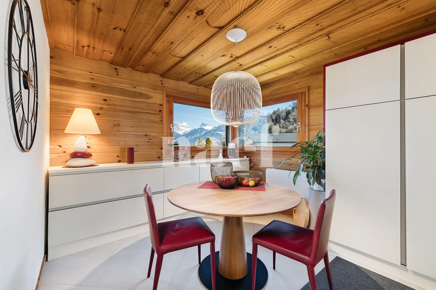 Magnificent renovated chalet with jacuzzi and counter-current pool for sale in Choëx - Photo 13 of 13