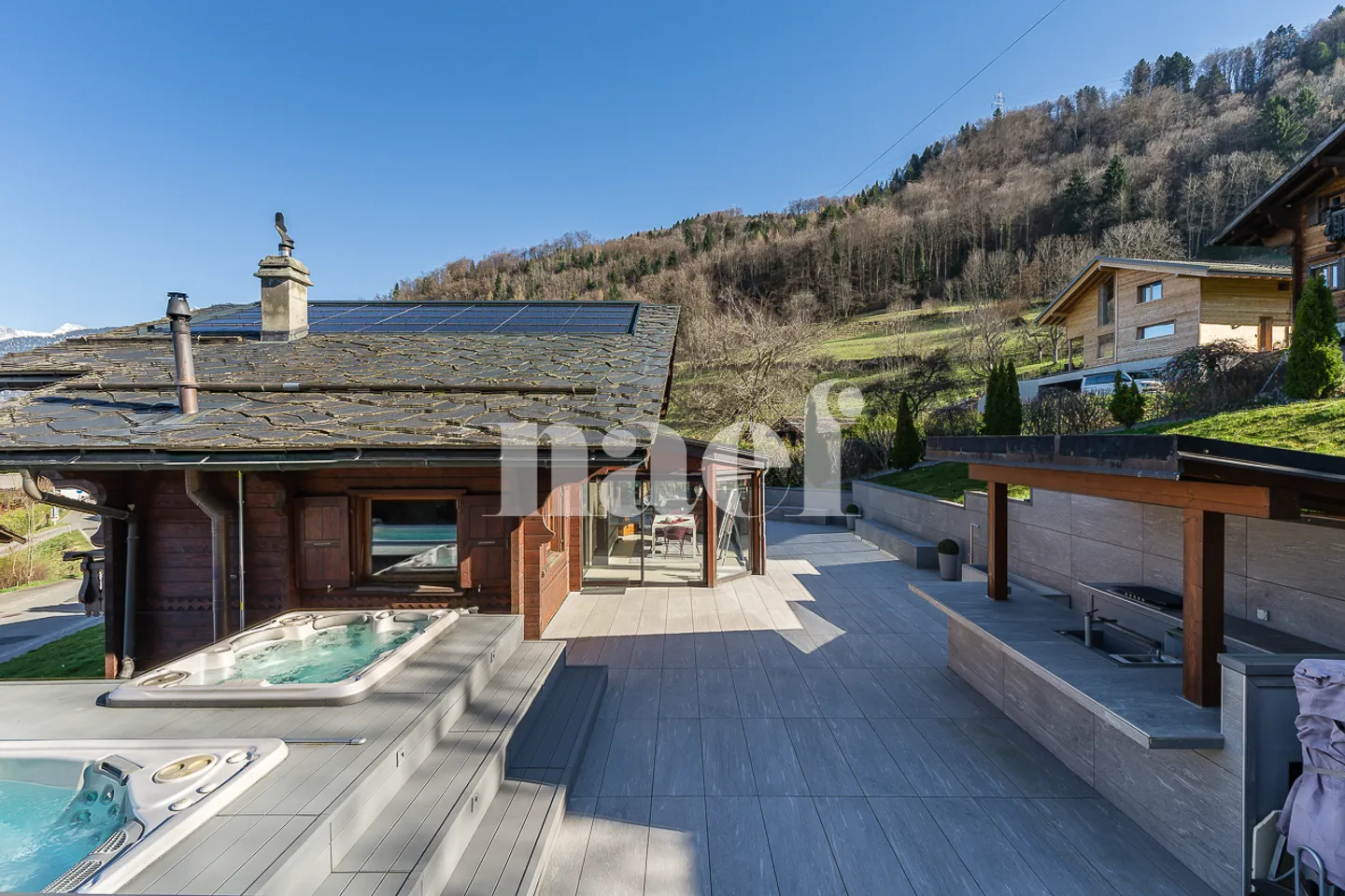 Magnificent renovated chalet with jacuzzi and counter-current pool for sale in Choëx - Photo 7 of 13