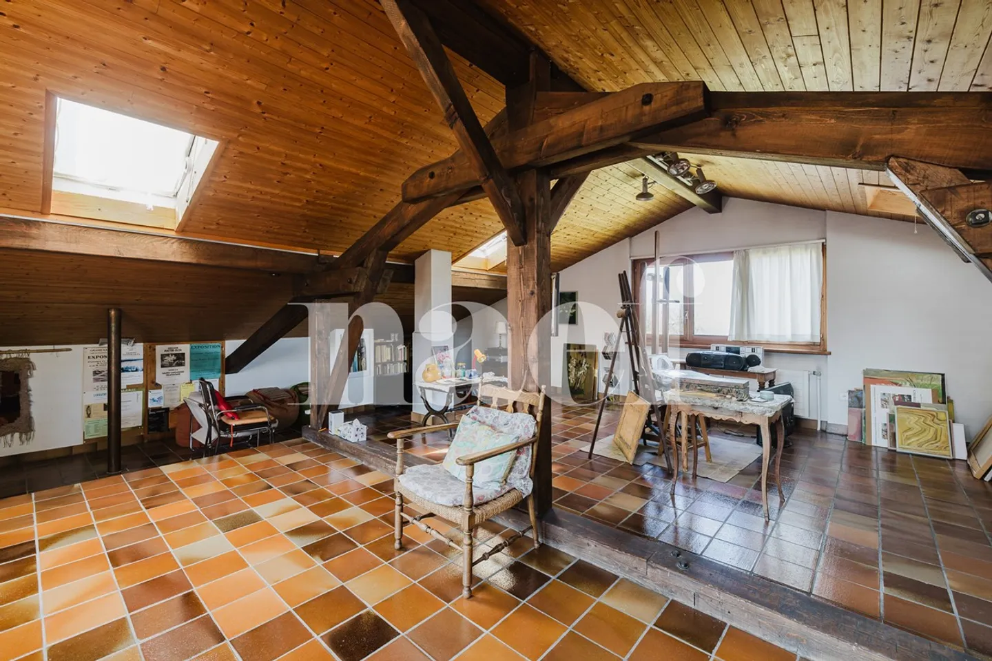 Large villa with land and panoramic view - Photo 10 of 11