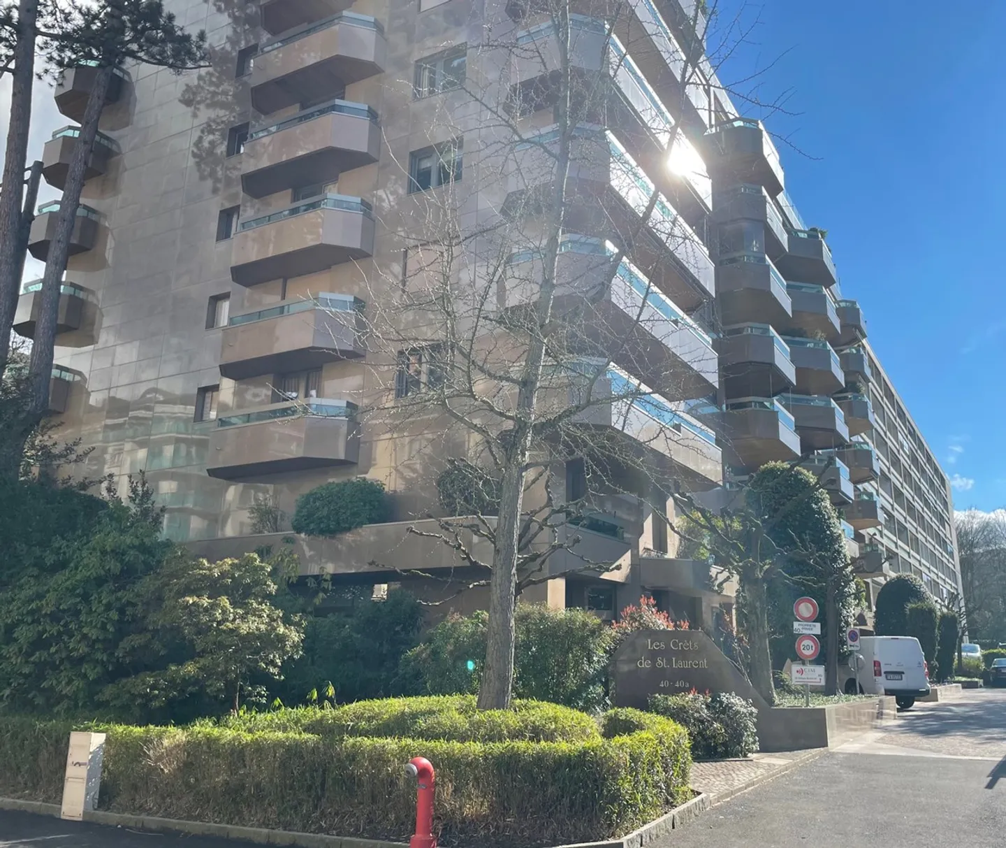 Arcade di 236 m² con parcheggi vicino a Champel - Foto 1 di 4