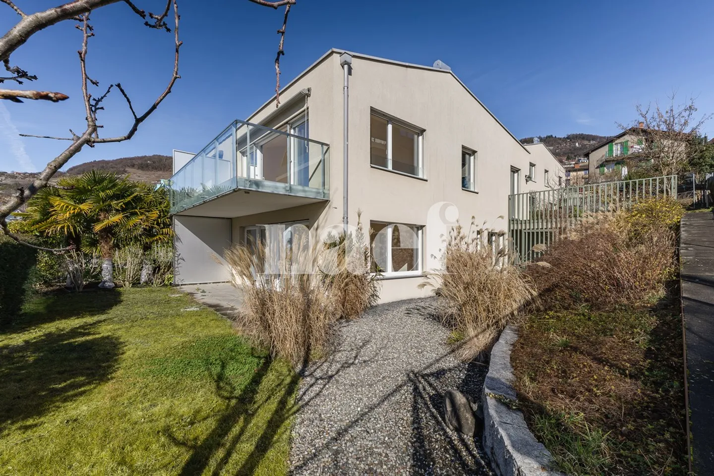 Beautiful bright and contemporary semi-detached house with 5.5 rooms for sale in Corseaux - Photo 3 of 13