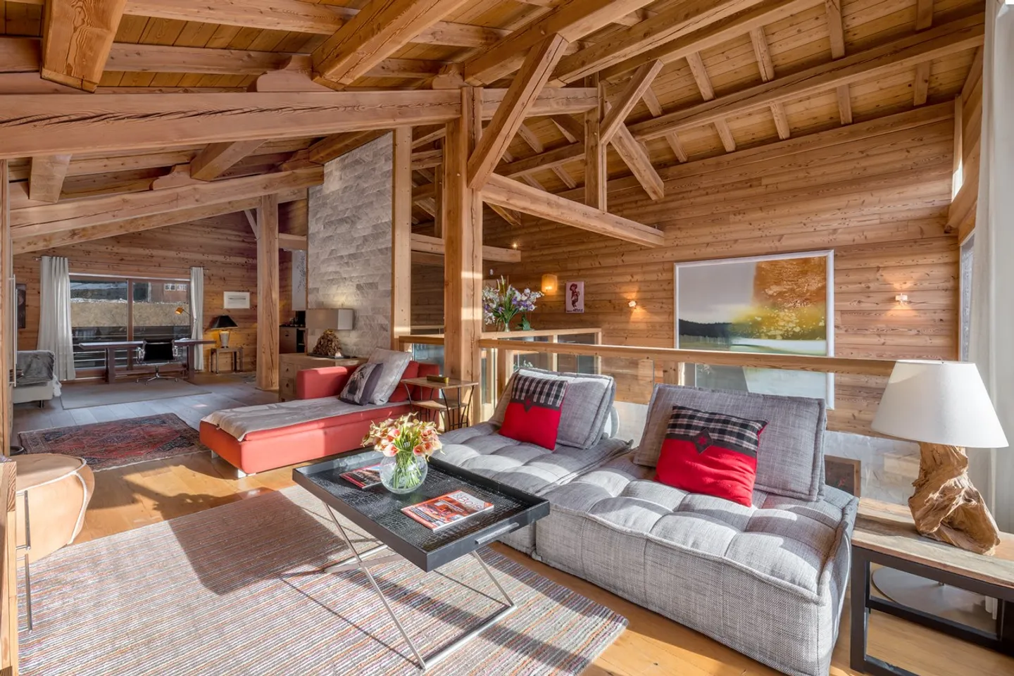Light-filled Bayrou Chalet for sale in the Villars-sur-Ollon area - cathedral living room, exceptional volumes and perfect continuity between interior and exterior - Photo 8 of 13