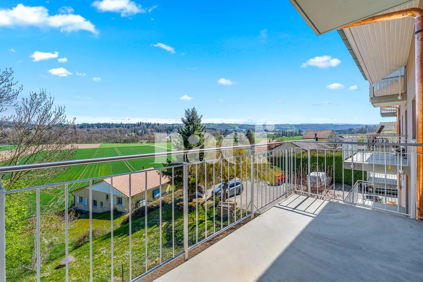 Renovated 4.5-room apartment on the 2nd floor with unobstructed view for sale in Fétigny - Photo 7 of 9