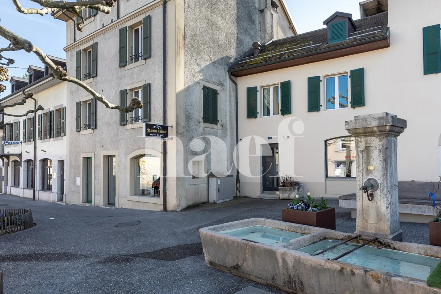 3.5 rooms renovated with stunning lake view - Photo 13 of 13