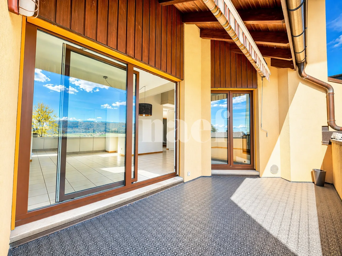 Spazioso duplex di 5 stanze - Foto 6 di 12