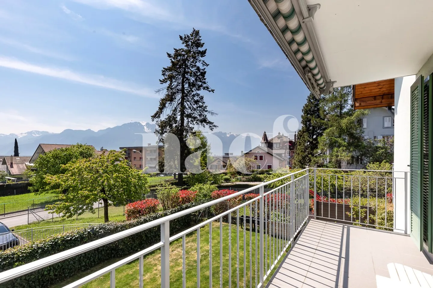 Bellissimo appartamento di 4.5 locali in una zona residenziale tranquilla in vendita a Clarens / Montreux - Foto 4 di 13