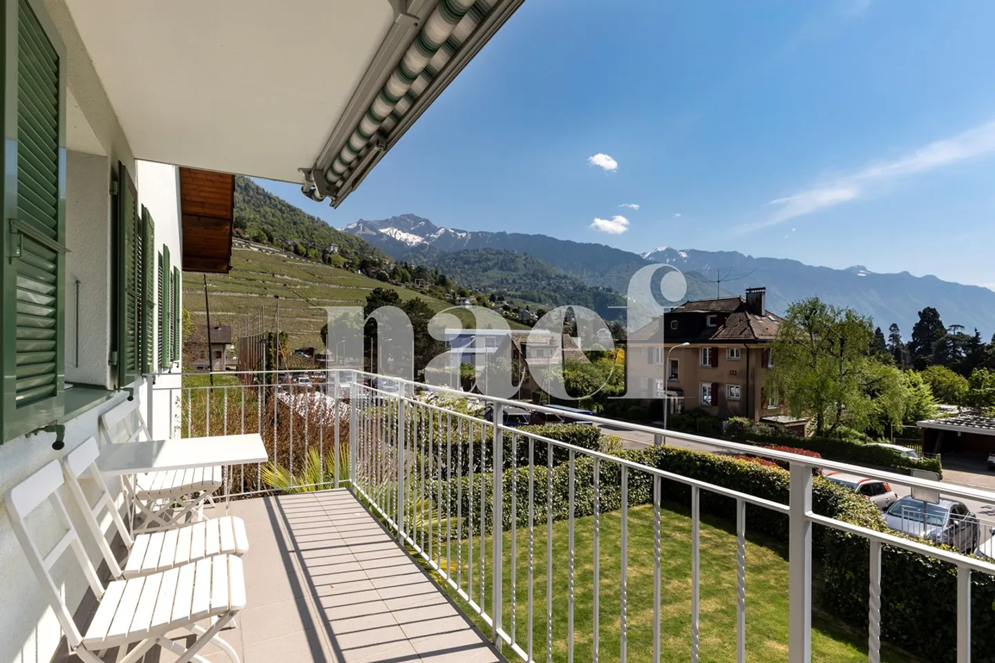 Bellissimo appartamento di 4.5 locali in una zona residenziale tranquilla in vendita a Clarens / Montreux - Foto 3 di 13