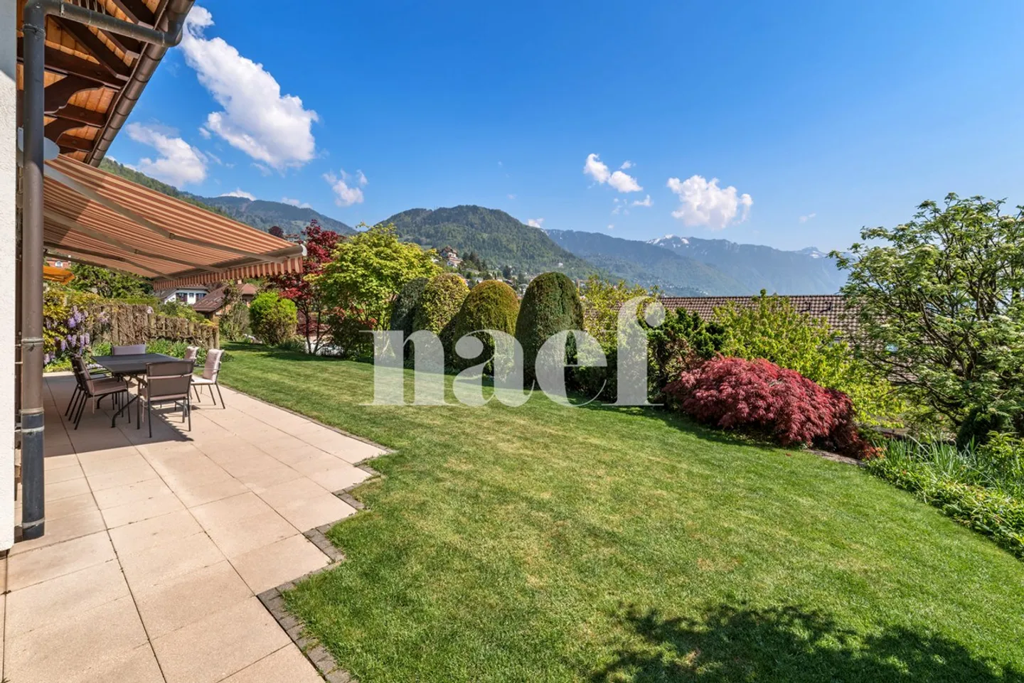 Semi-Detached House with Garages of 6.5 Rooms for Sale in Blonay - Photo 2 of 13