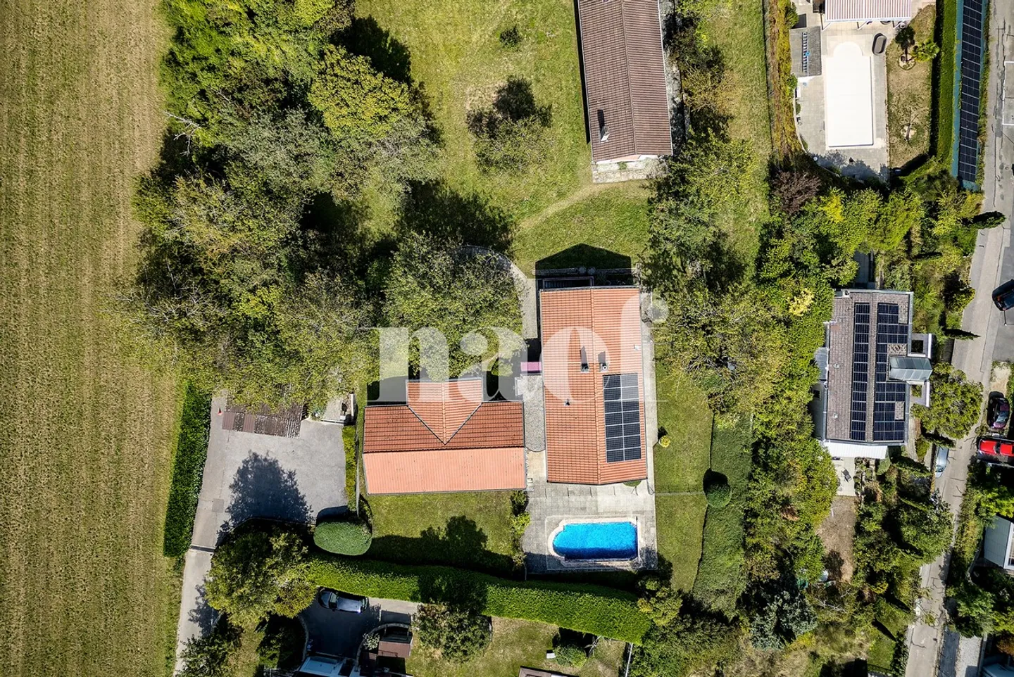 Magnifique villa de 5.5 pièces avec piscine à Grandson - Photo 2 sur 12